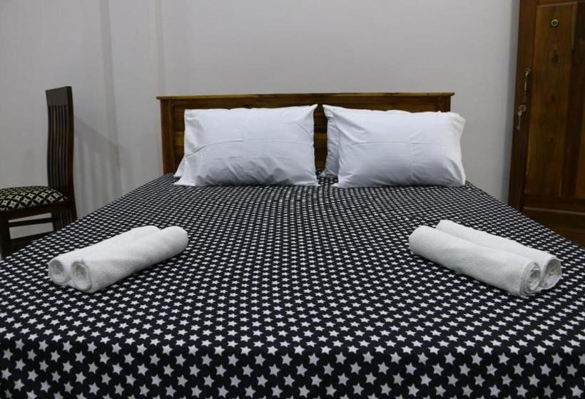 Thisha Hotel & Restaurant