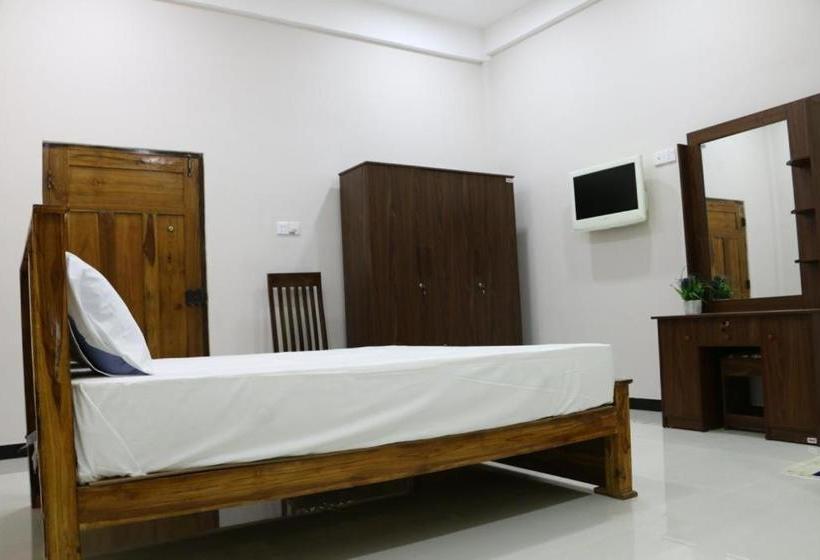 Thisha Hotel & Restaurant