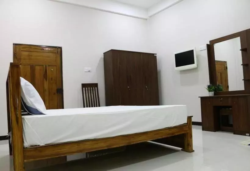 Thisha Hotel & Restaurant
