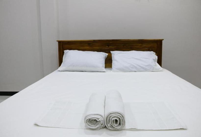 Thisha Hotel & Restaurant