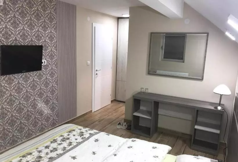 Hostel Lukas