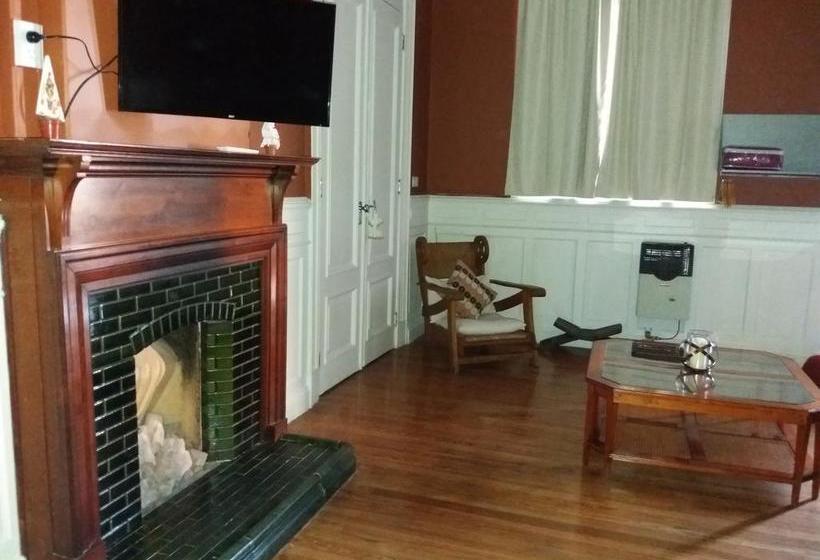 تختخواب و صبحانه Kalahat