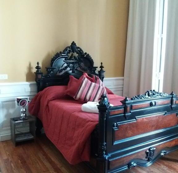 تختخواب و صبحانه Kalahat