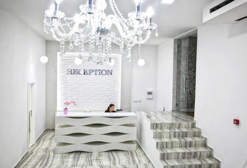 تختخواب و صبحانه Sunny Hill Garden