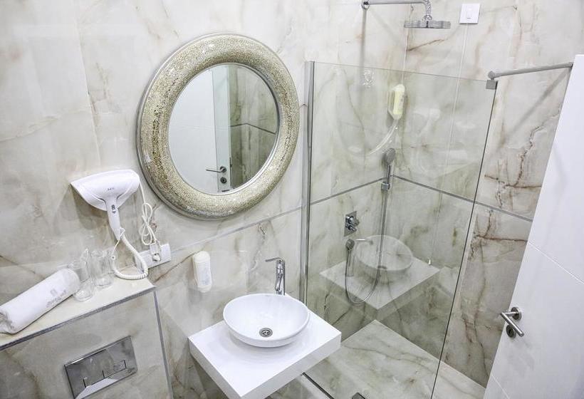 تختخواب و صبحانه Sunny Hill Garden