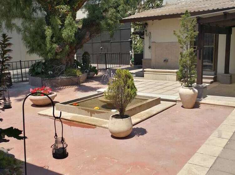 هتل Acanthus Boutique