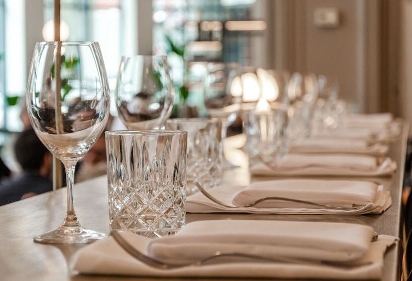 هتل Birks Montreal