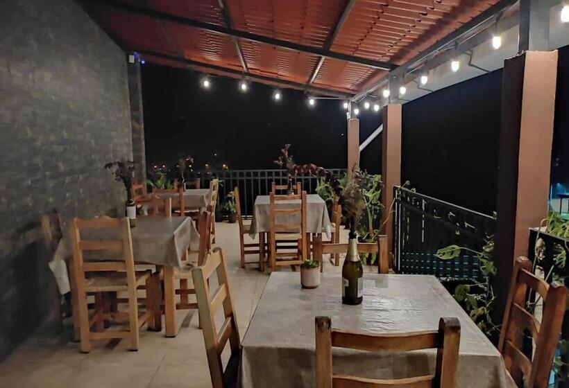 هتل Cafénaranja Xilitla