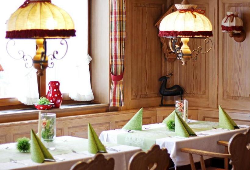 فندق Gasthof Und Pension Zur Sonne