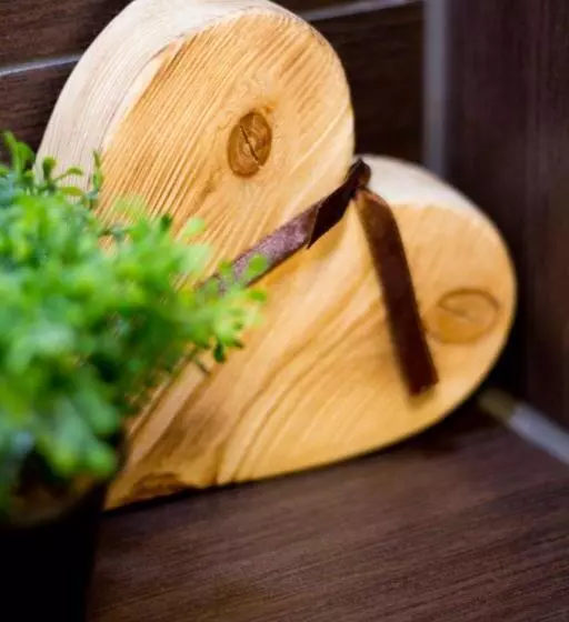 Hotelli Gasthof Und Pension Zur Sonne