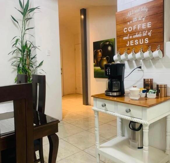 هتل Hostal Rio Piedra