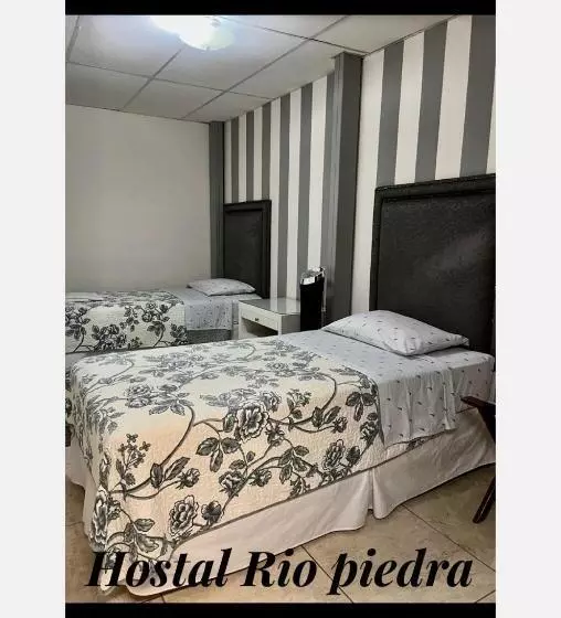 هتل Hostal Rio Piedra