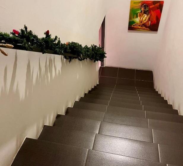 هتل Hostal Rio Piedra