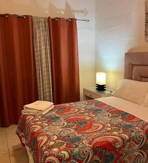 هتل Hostal Rio Piedra