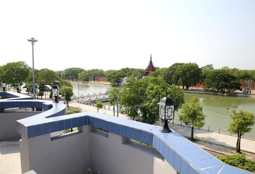 Mansion Hostel Mandalay