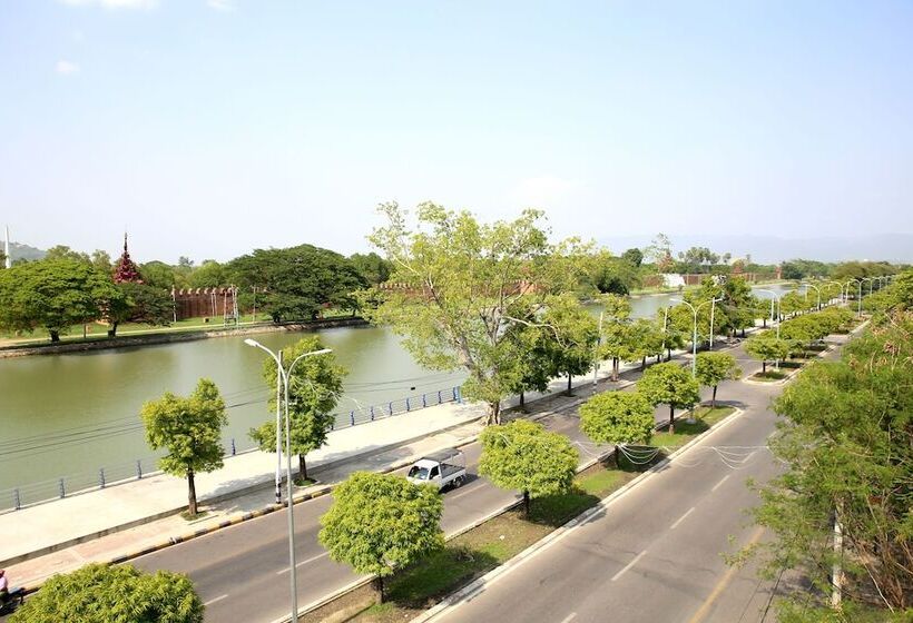 Mansion Hostel Mandalay