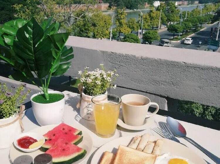 Mansion Hostel Mandalay