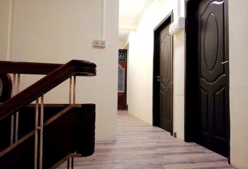 Mansion Hostel Mandalay