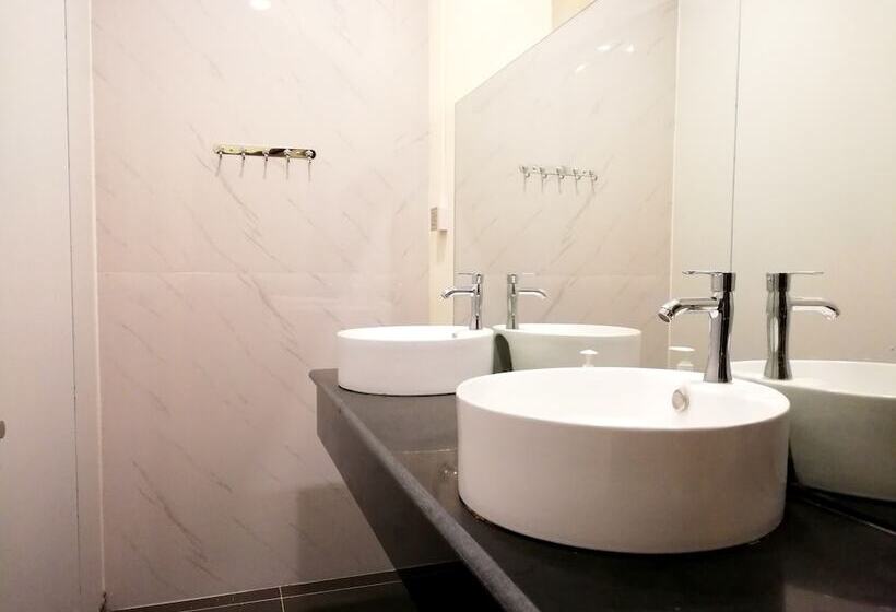 Mansion Hostel Mandalay