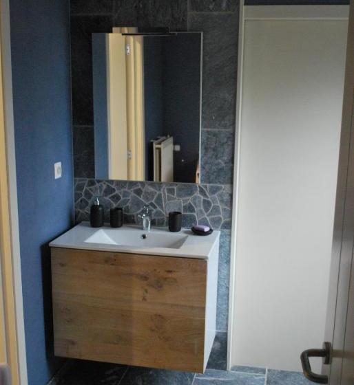 ベッドアンドブレックファースト La Monardière