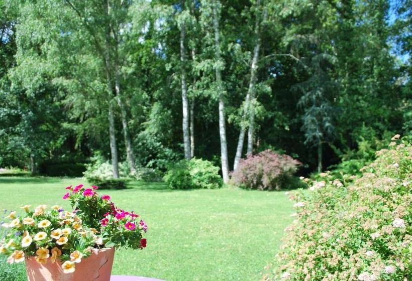 ベッドアンドブレックファースト La Monardière