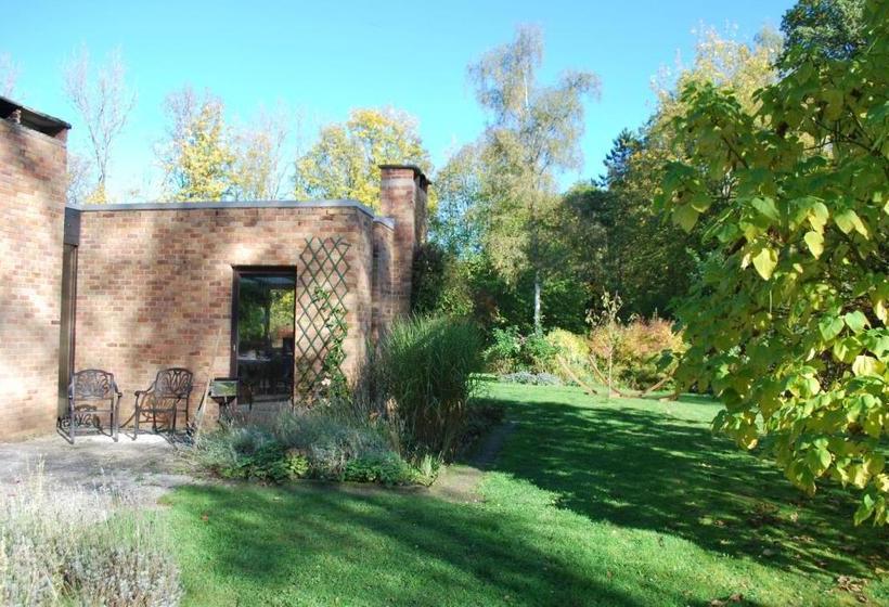 ベッドアンドブレックファースト La Monardière