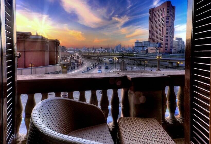 تختخواب و صبحانه Tahrir Plaza Suites   Museum View