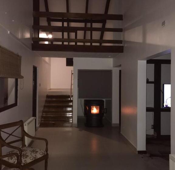 בית מלון כפרי Aysen Austral