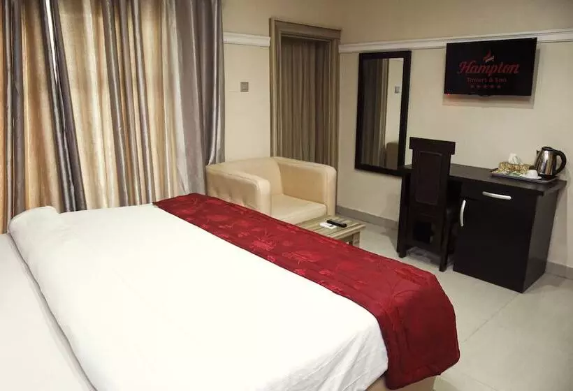 هتل Hampton Towers And Spa