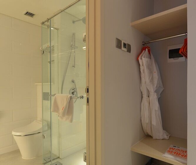 Harris Hotel & Conventions Solo