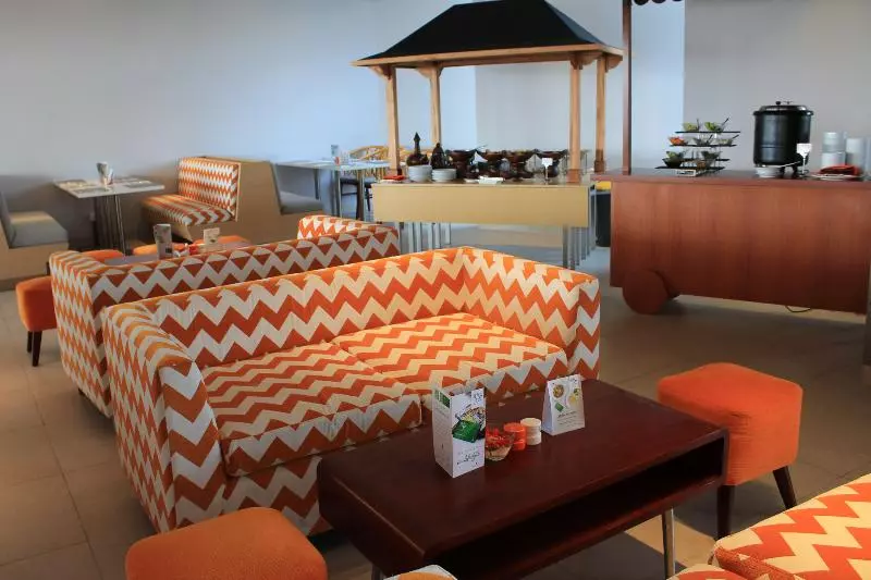 Harris Hotel & Conventions Solo