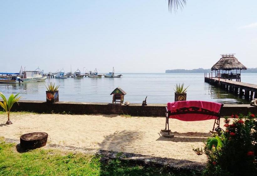 هتل La Casa Rosada