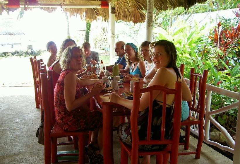 هتل La Casa Rosada