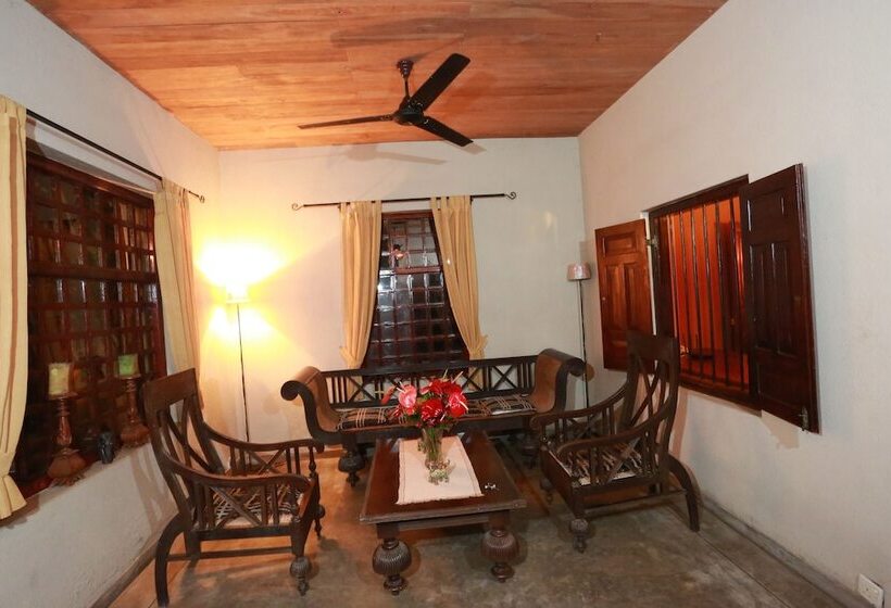 Отель Villa Kusum