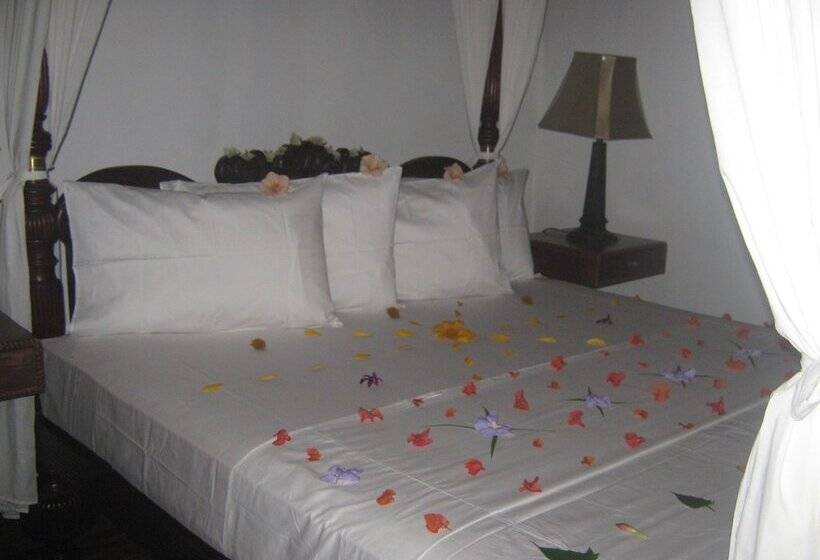 Отель Villa Kusum