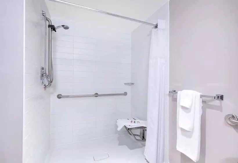 Microtel Inn & Suites By Wyndham Val D Or