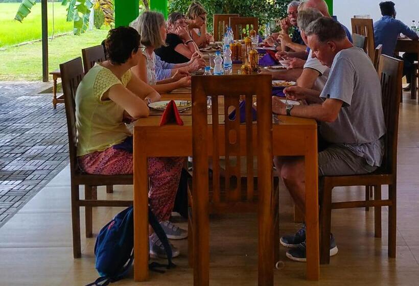 Rivonway Hotel Polonnaruwa