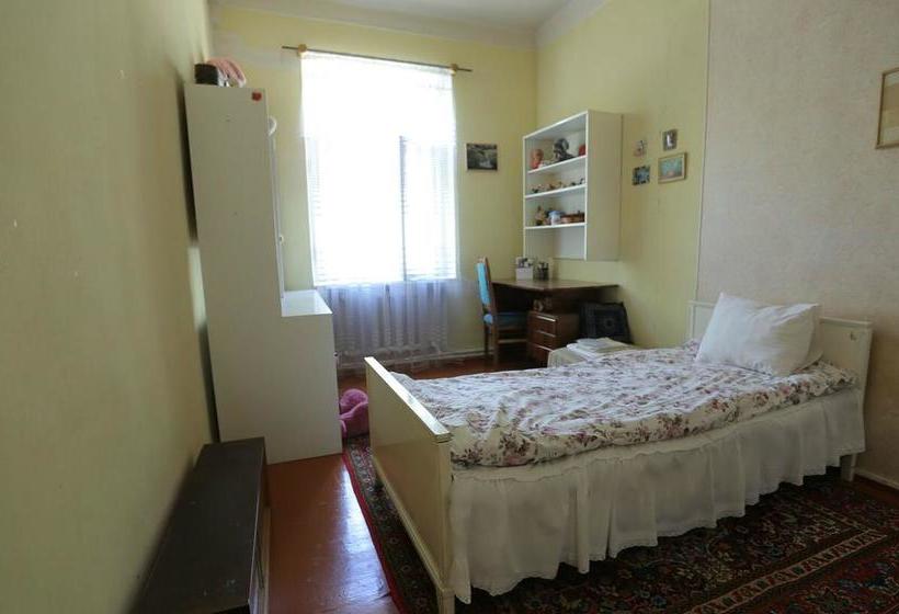 Under The Walnut Tree B&b