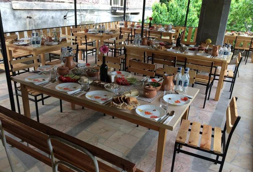 Under The Walnut Tree B&b