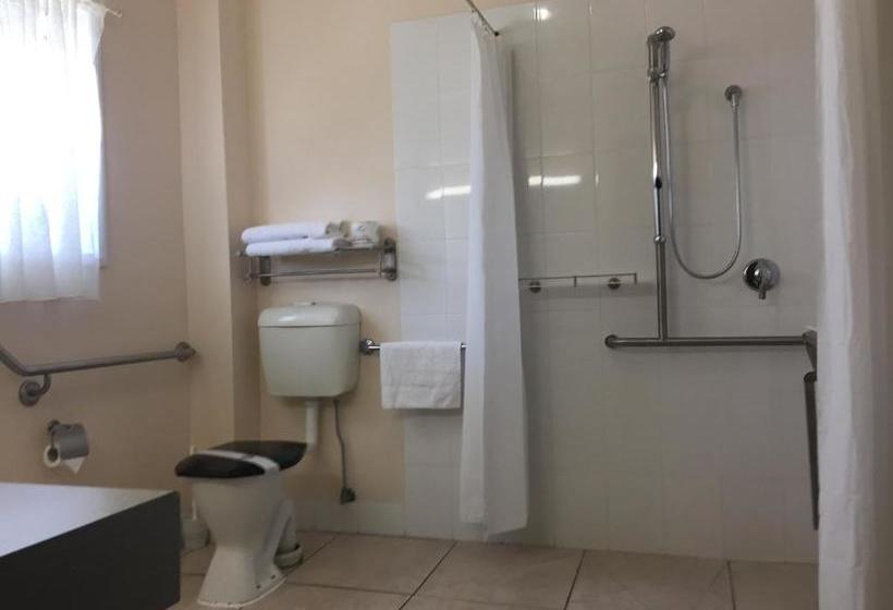 Westside Tavern And Motel