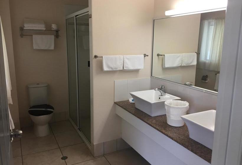 Westside Tavern And Motel