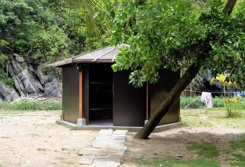 هاستل Catba Beach House