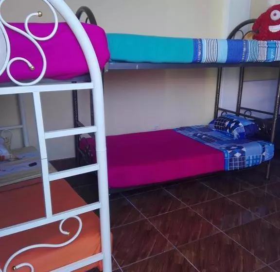 Aymarak Hostel & Camping
