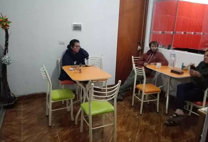 Aymarak Hostel & Camping