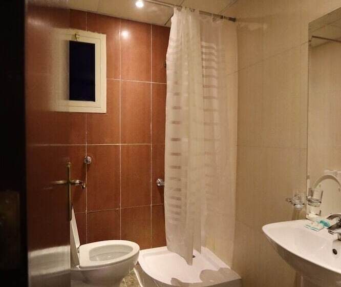 Hotel Aayan Al Barakah