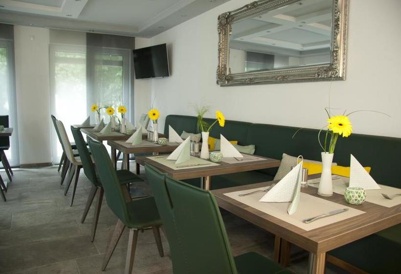 Hotell Am Moosrain Garni