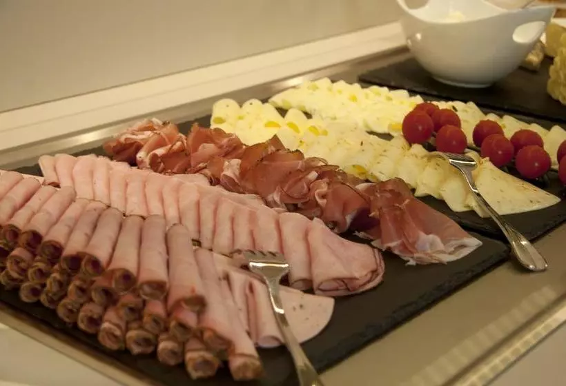 Hotel Am Moosrain Garni