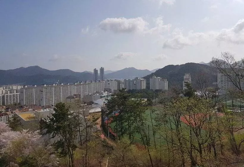 هتل Geoje Oasis