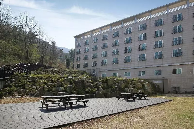 هتل Geoje Oasis