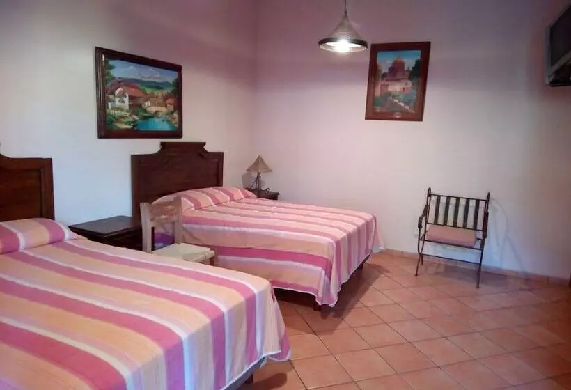 Hotelli Plaza Del Sol